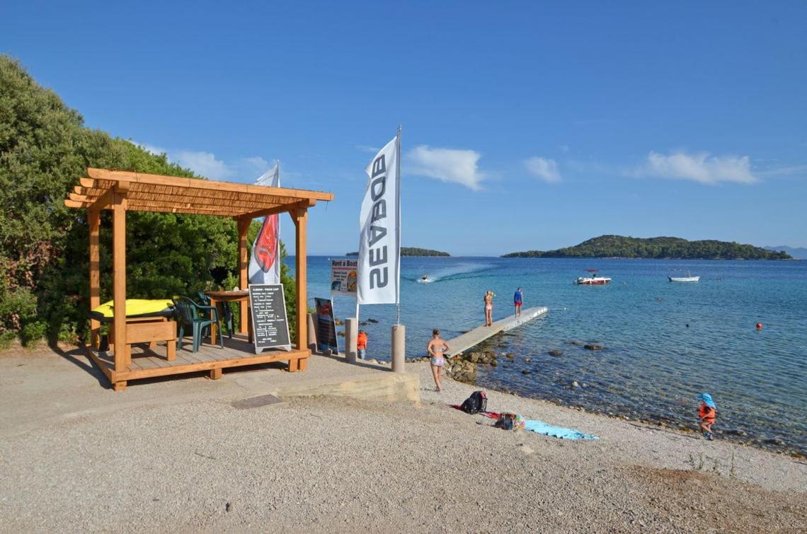 Apartman Ena By The Sea Prizba Eksteriør billede