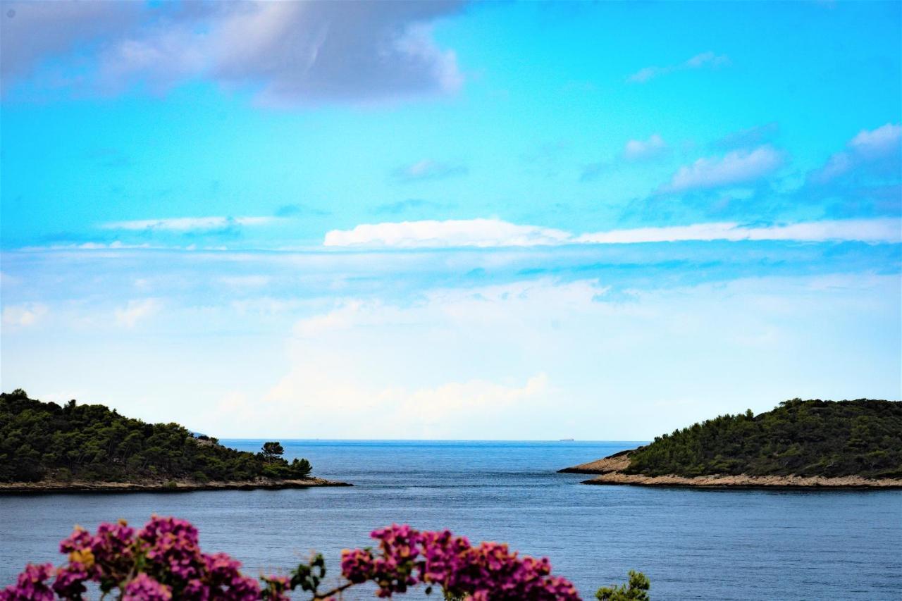 Apartman Ena By The Sea Prizba Eksteriør billede