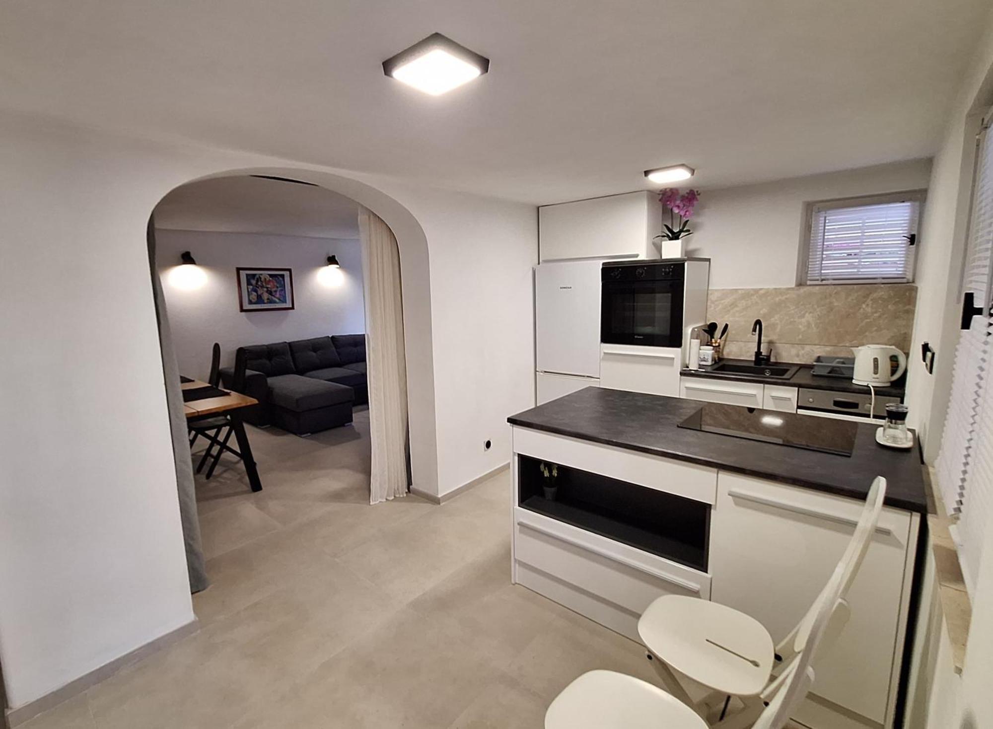 Apartman Ena By The Sea Prizba Værelse billede